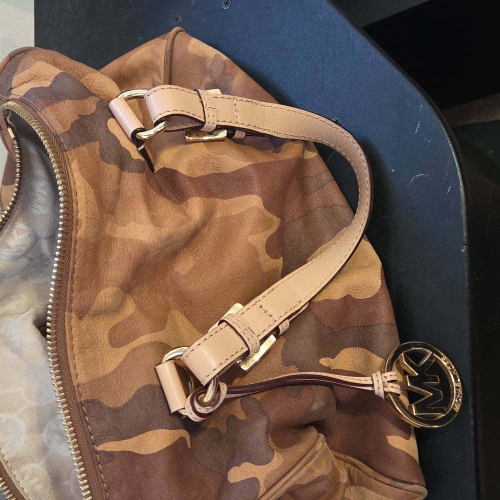Michael Kors Camouflage Leather Shoulder Bag - Picture 5 of 10